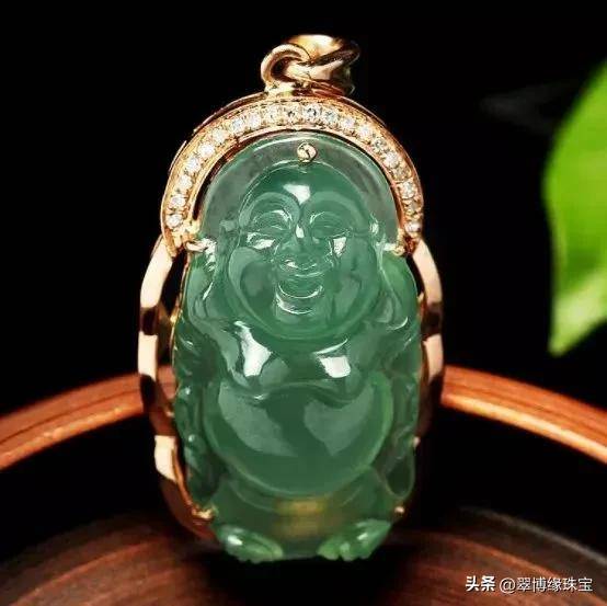 女戴佛有什么讲究吗?女人佩戴弥勒佛的好处-1