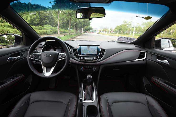 10万左右哪款车省油耐用些(最省油车型排行榜)-1 10万左右哪款车省油耐用些(最省油车型排行榜)-1