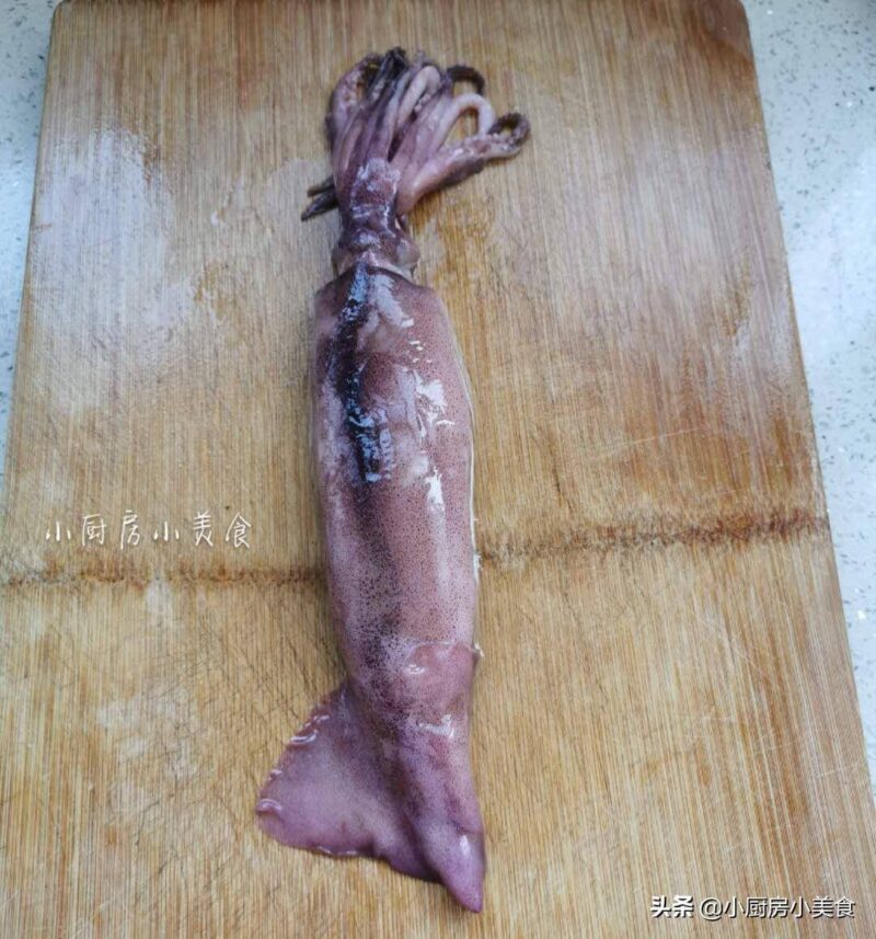 冷冻鱿鱼怎么处理干净?冷冻小鱿鱼处理干净-1 冷冻鱿鱼怎么处理干净?冷冻小鱿鱼处理干净-1