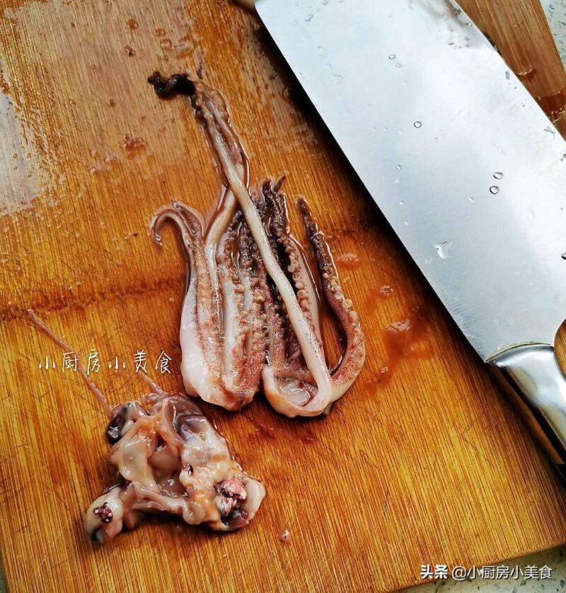 冷冻鱿鱼怎么处理干净?冷冻小鱿鱼处理干净-1 冷冻鱿鱼怎么处理干净?冷冻小鱿鱼处理干净-1
