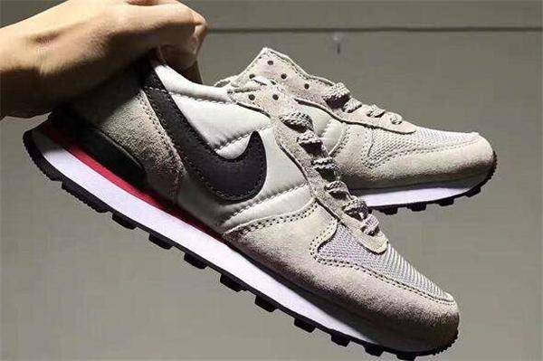 耐克鞋子怎么辨别真假-1 耐克鞋子怎么辨别真假-1