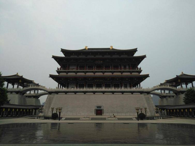 西安最出名的景区有哪些(西安名胜景点前十名排行榜)-1 西安最出名的景区有哪些(西安名胜景点前十名排行榜)-1