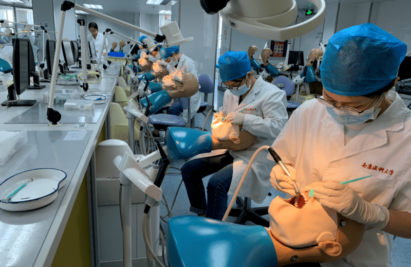 理科女生前景最好的十大专业(女生最吃香职业排行榜)-1