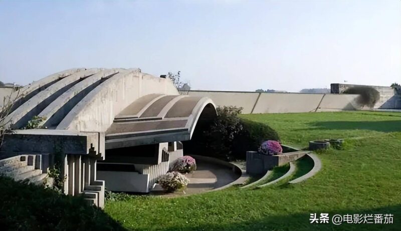 介绍几部好看的电影-1