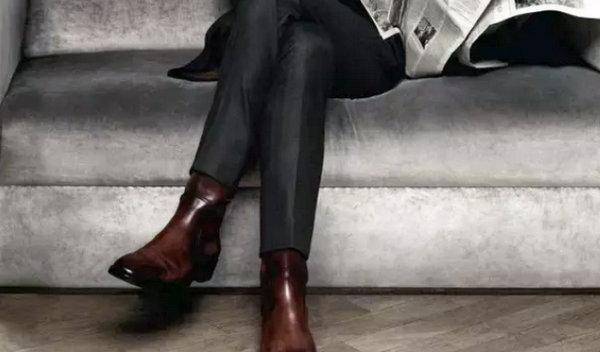 品牌男鞋排行榜前十名(国际一线品牌男鞋排名)-1 品牌男鞋排行榜前十名(国际一线品牌男鞋排名)-1