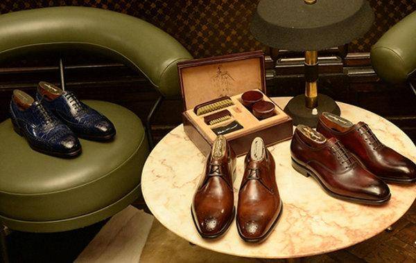 品牌男鞋排行榜前十名(国际一线品牌男鞋排名)-1 品牌男鞋排行榜前十名(国际一线品牌男鞋排名)-1