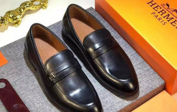 品牌男鞋排行榜前十名(国际一线品牌男鞋排名)-1 品牌男鞋排行榜前十名(国际一线品牌男鞋排名)-1