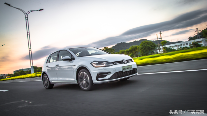 适合女生开的底盘高的车型(底盘高的轿车排名前十)-1 适合女生开的底盘高的车型(底盘高的轿车排名前十)-1