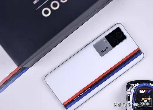 iqoo系列哪款性价比最高(2023年最建议买的手机)-赚在家创业号