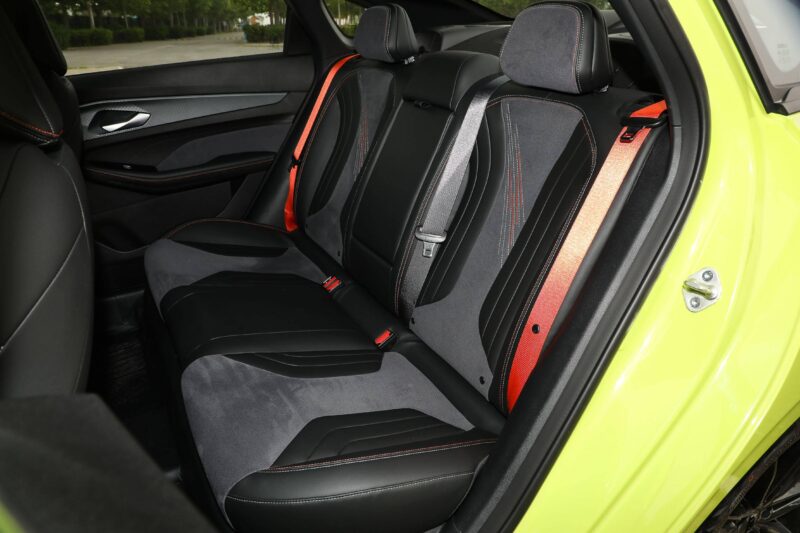 10万落地最热销十款车(热销车排行榜前十名)-1 10万落地最热销十款车(热销车排行榜前十名)-1