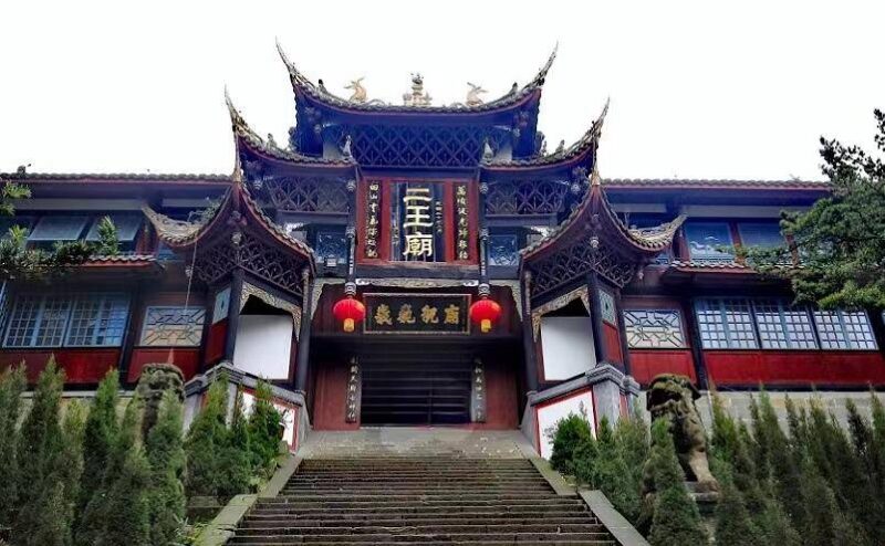 四川成都旅游必去十大景点推荐-1