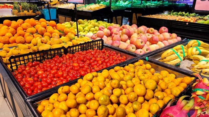 摆地摊卖什么最吸引人-1