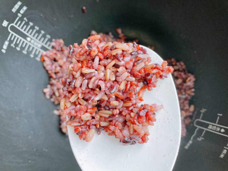 五色糙米都有什么米?五色糙米的功效与作用及食用方法-1 五色糙米都有什么米?五色糙米的功效与作用及食用方法-1