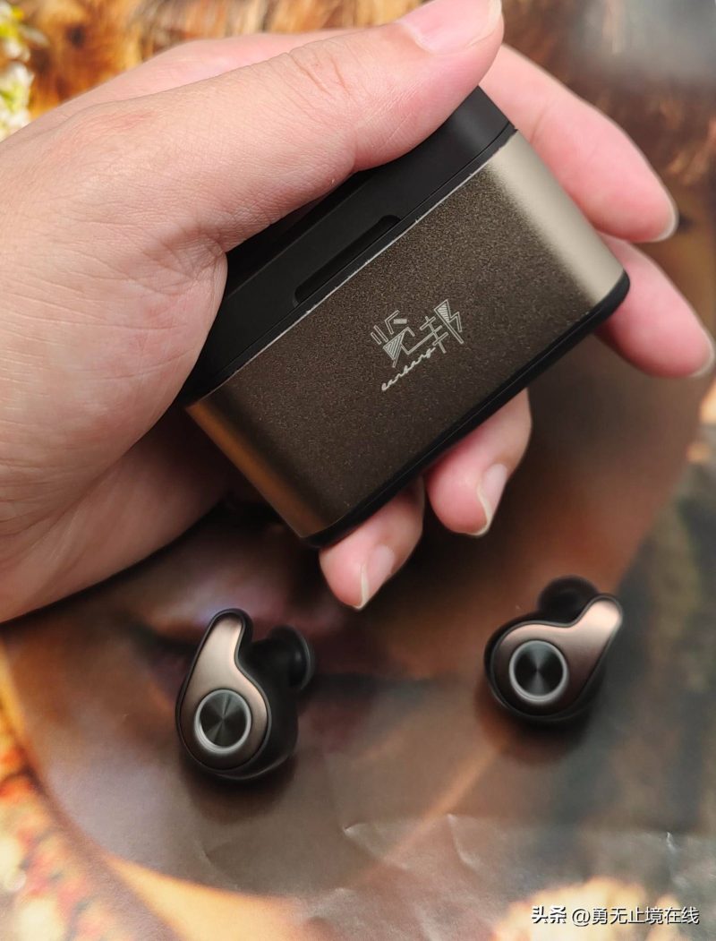 蓝牙耳机排行榜10强性价比推荐-1 蓝牙耳机排行榜10强性价比推荐-1