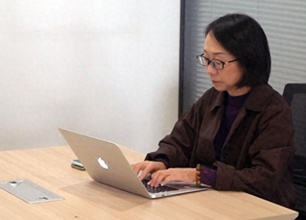 青岛“70后”二次创业开办“一人公司”-专在家创业网